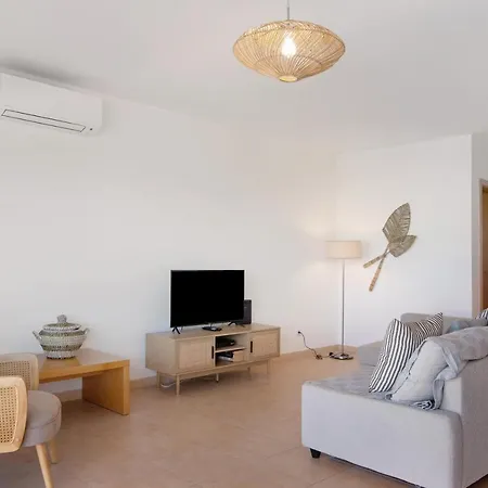 Apartment Costa 32 *