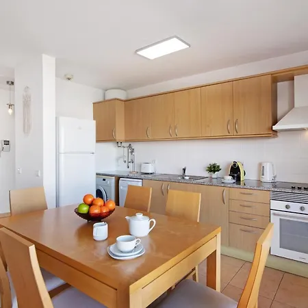 Costa 32 Apartment *