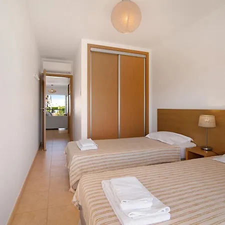 Costa 32 Apartment *